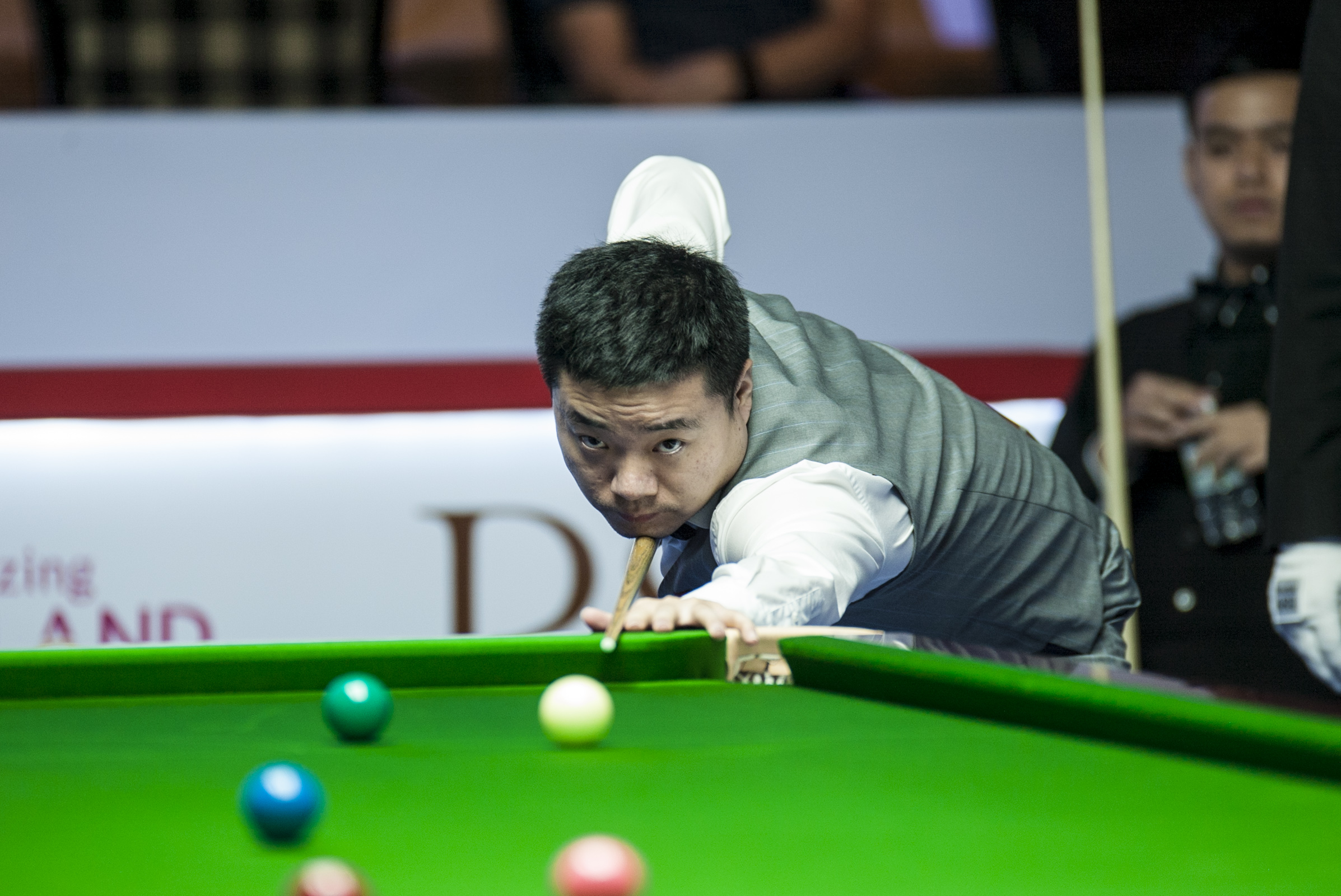 威胁对方球 威胁对方球